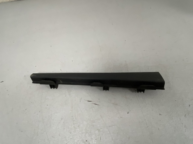 VAG 8R0868204 в наличии Ужгород
