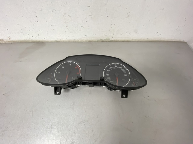Щиток приборов 8R0920980L VAG