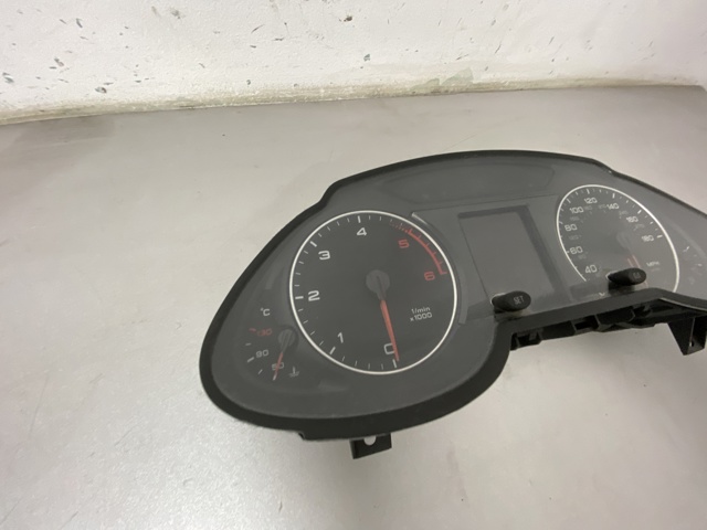 8R0920980L VAG Приборная доска (щиток приборов) купить в Киев