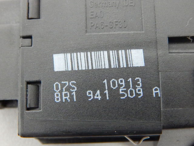 8R1941509A Кнопка включения аварийного сигнала купить Чернигов