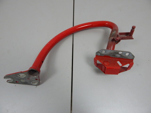 8T0827301C Петля крышки багажника купить Павлоград
