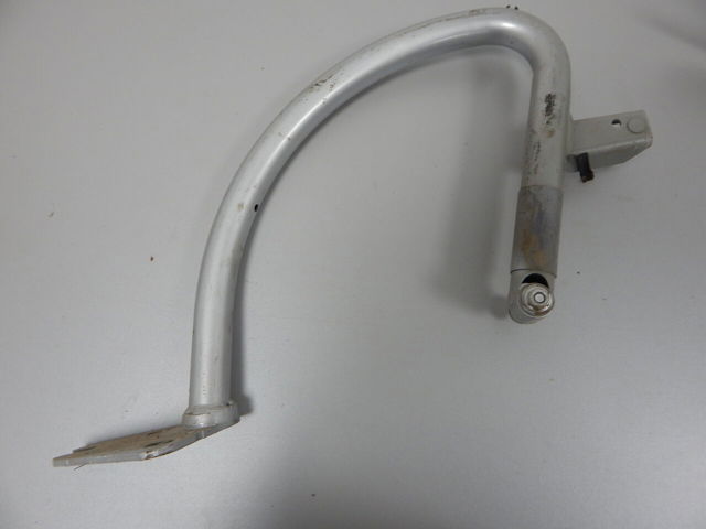 Петля крышки багажника 8T0827302C VAG