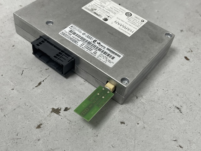 8T0862335E Блок управление Bluetooth купить Ужгород