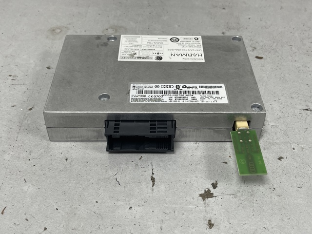 VAG 8T0862335E Блок управление Bluetooth в наличии Харьков
