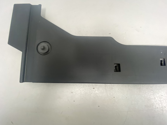 8T0863373 купить Украина