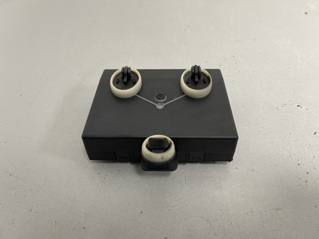 Блок комфорта задней двери 8T0959795Q VAG