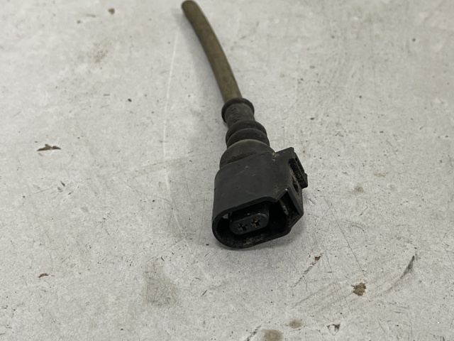VAG 8T0973702 Разъем (фишка) датчика ABS в наличии Николаев