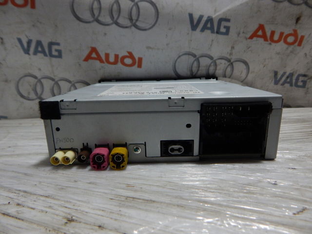 8V0035844 VAG купить в Чернигов