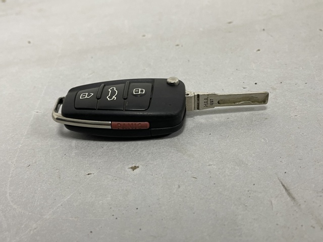 8V0837220A VAG купить в Николаев