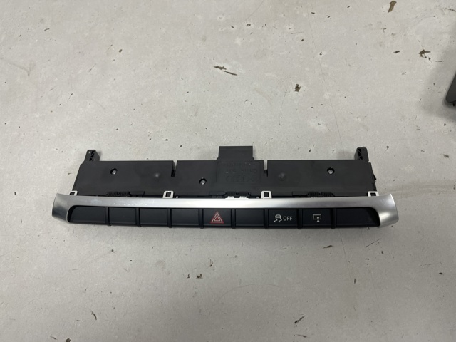VAG 8V0925301AK Блок кнопок центральной консоли в наличии Хмельницкий