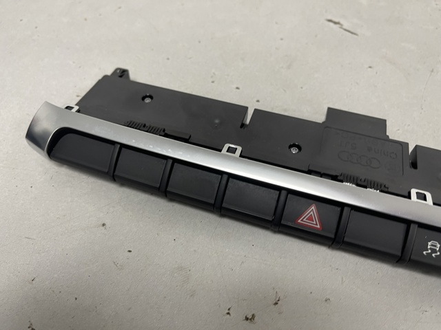 8V0925301AK VAG Блок кнопок центральной консоли купить в Харьков