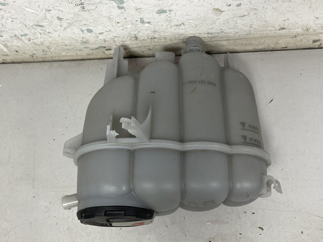 8W0121405G Бачок системы охлаждения расширительный купить Ровно