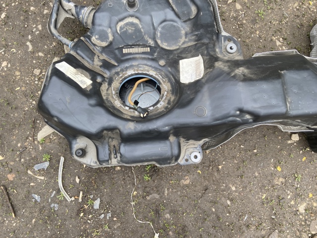 VAG 8W0201021CQ Бензобак в наличии Кривой Рог