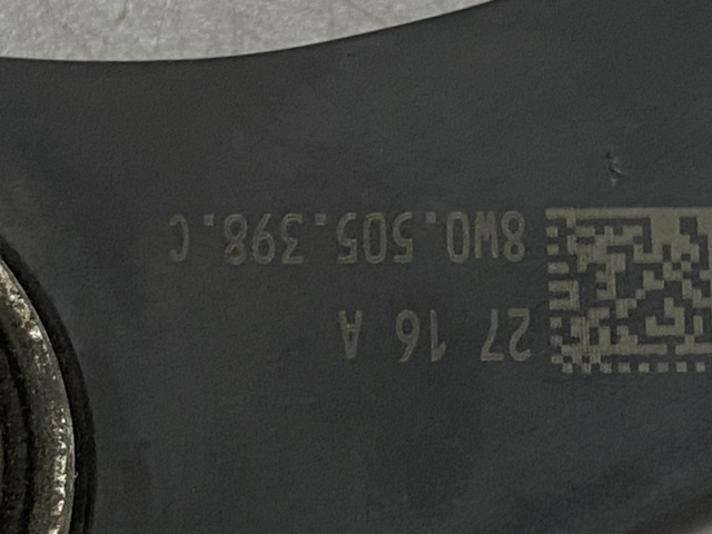 Верхний рычаг задней подвески правый 8W0505398C VAG