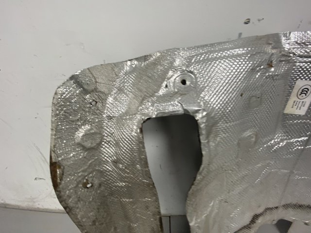 8W0803979K VAG Защита выхлопной системы купить в Каменское