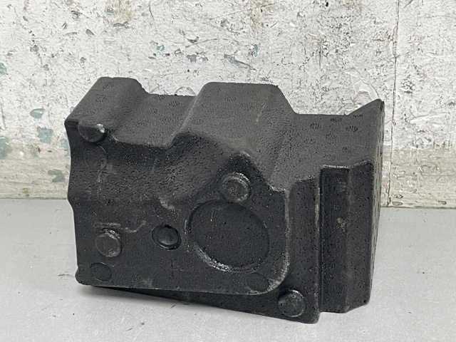 VAG 8W0804986 в наличии Ужгород