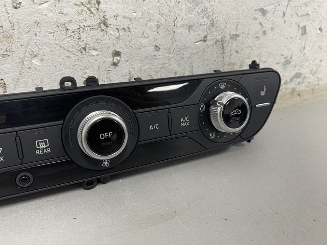 VAG 8W0820043Q Блок управления кондиционером в наличии Черкассы