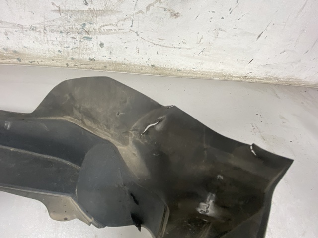 8W0821169C VAG Заглушка жабо боковая купить в Павлоград