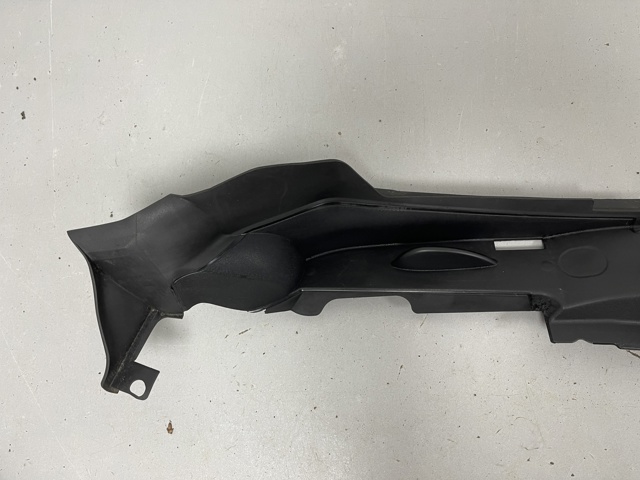 VAG 8W0821170C Заглушка жабо боковая в наличии Ужгород