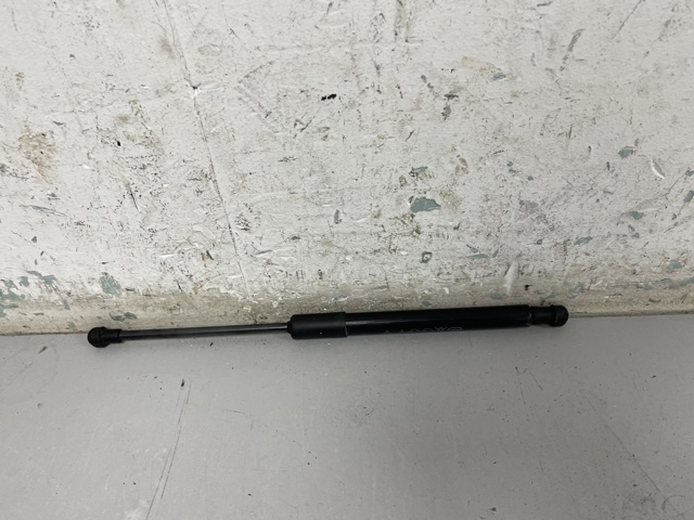 8W0823359C VAG Амортизатор капота купить в Черкассы