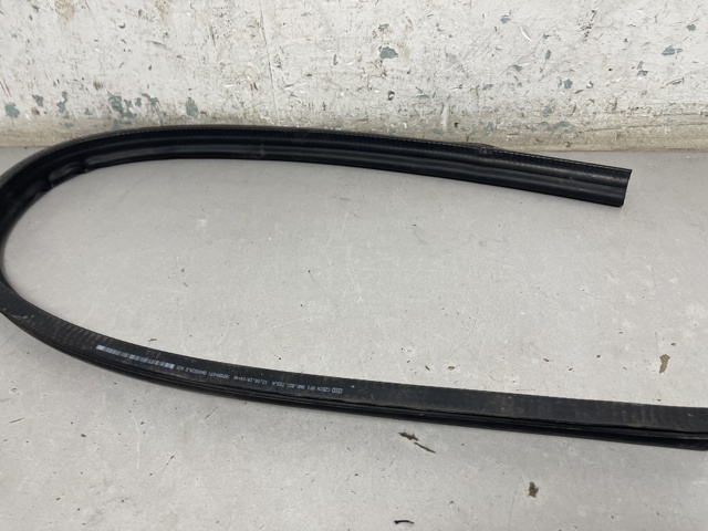 8W0823723A VAG купить в Львов