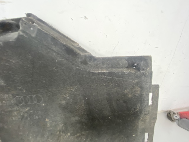 8W0825207B VAG купить в Киев