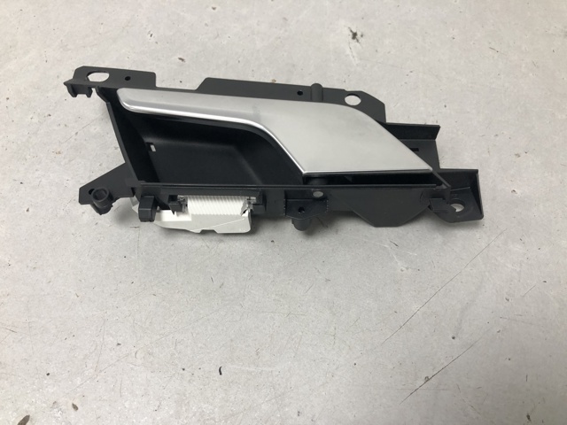 8W0837019C VAG купить в Полтава