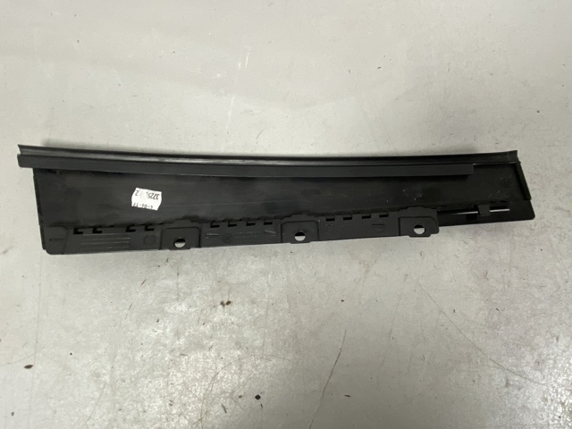 VAG 8W0839902 в наличии Киев