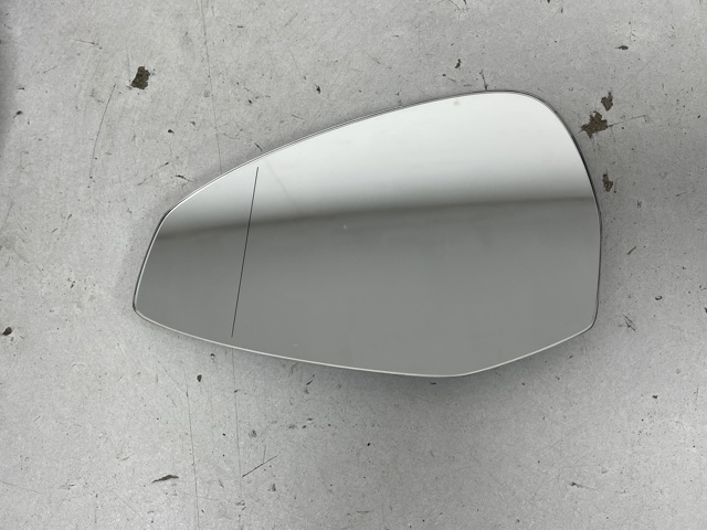 VAG 8W0857535C в наличии Сумы