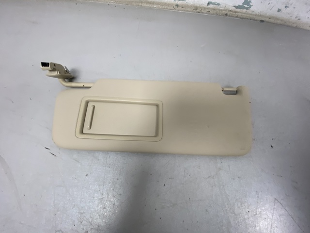 Козырьки 8W0857551AARS8 VAG