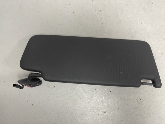 8W0857551K7C0 VAG Солнцезащитный козырек купить в Тернополь