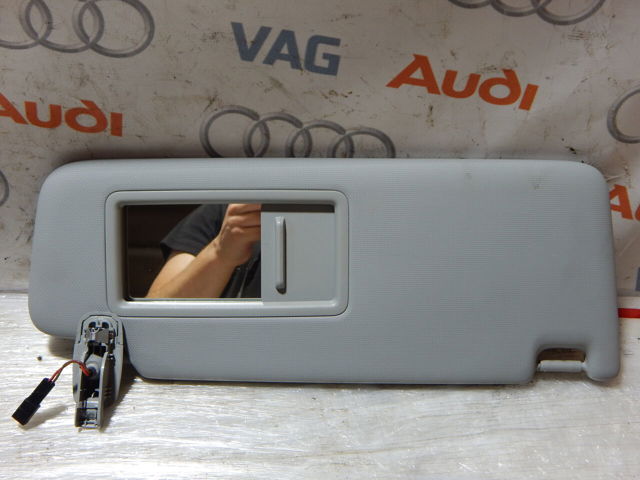 Козырек солнцезащитный 8W0857552AM VAG