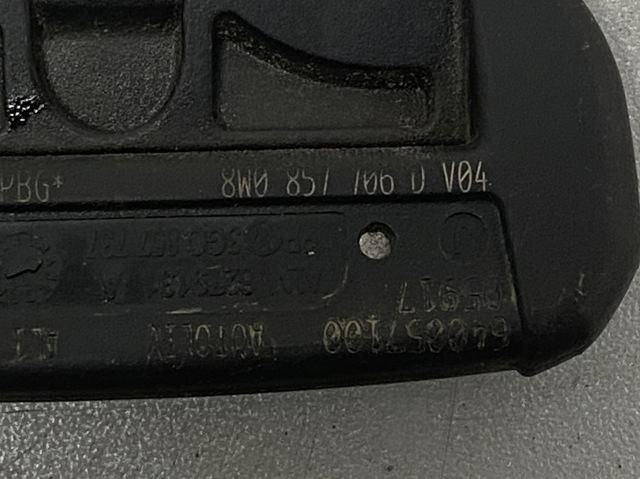 Ремень безопасности передний правый 8W0857706D VAG
