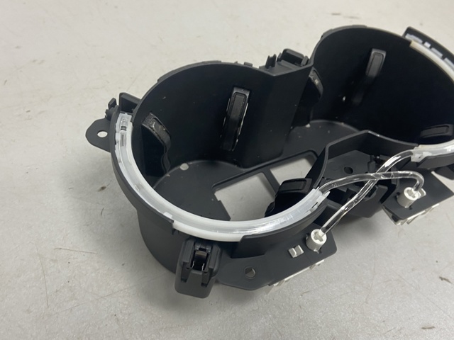 VAG 8W0862533D Подстаканник подлокотника центральной консоли в наличии Кривой Рог