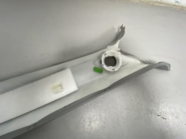 8W0867233E VAG Обшивка стойки кузова внутренняя передняя левая купить в Днепр