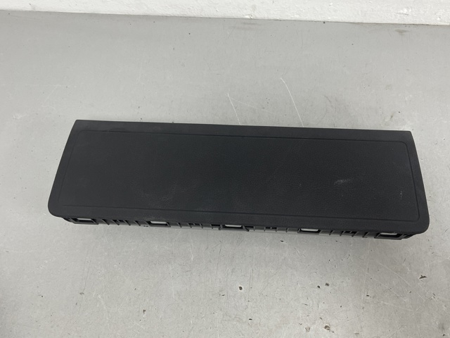 Подушка безопасности (AIRBAG) пассажирская, защиты коленей 8W0880842E VAG