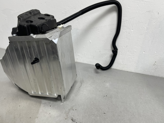 VAG 8W0915101A Аккумулятор в наличии Черкассы