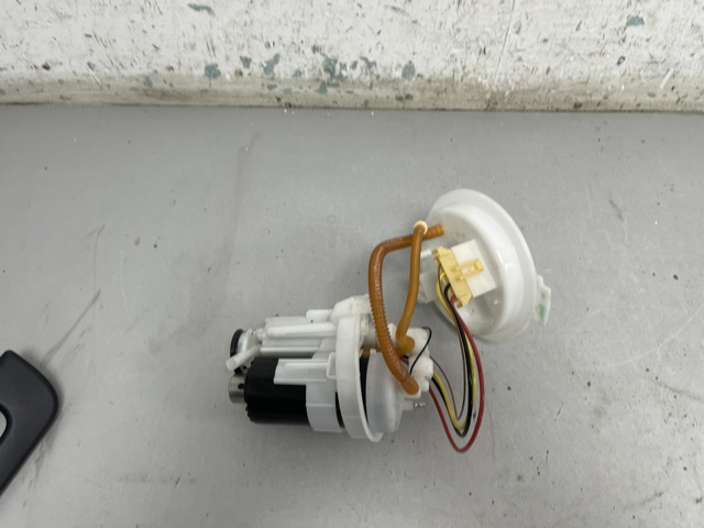 8W0919087AA Бензонасос купить Одесса
