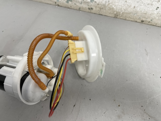 8W0919087AA Бензонасос купить Днепр