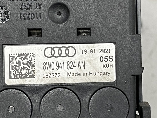 VAG 8W0941824AN в наличии Украина
