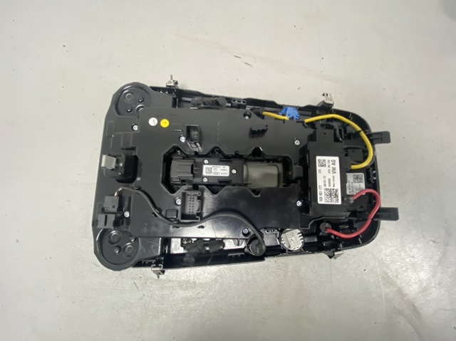 VAG 8W0947135CJ в наличии Тернополь