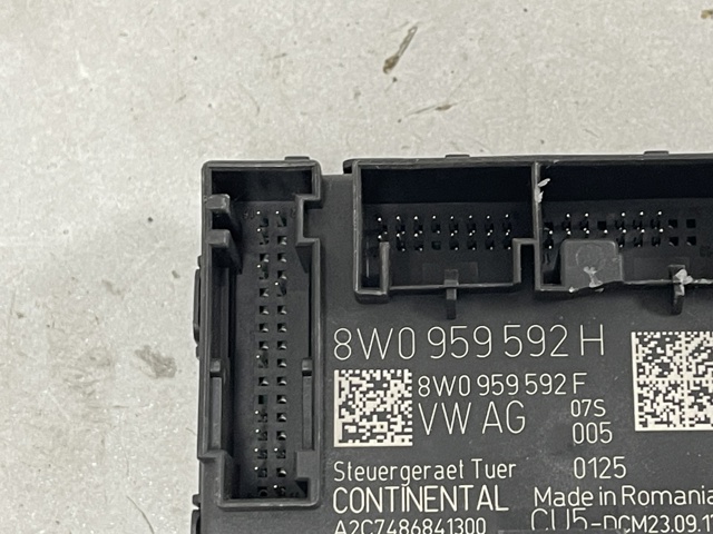 VAG 8W0959592H Блок комфорта передней двери в наличии Павлоград