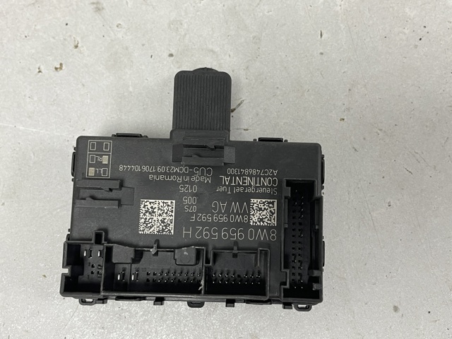 VAG 8W0959592H Блок комфорта передней двери в наличии Днепр