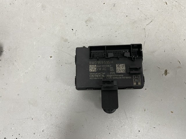 VAG 8W0959595H Блок комфорта задней двери в наличии Сумы