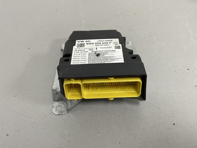 Модуль-процессор управления подушкой безопасности (ЭБУ AIRBAG) 8W0959655F VAG