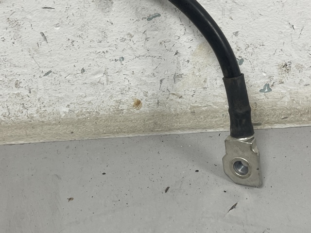 VAG 8W0971235A Кабель массы аккумулятора (АКБ) в наличии Ирпень