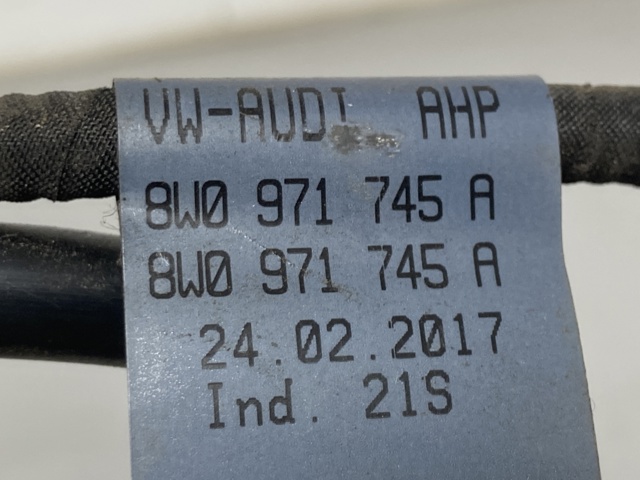 8W0971745A VAG купить в Тернополь