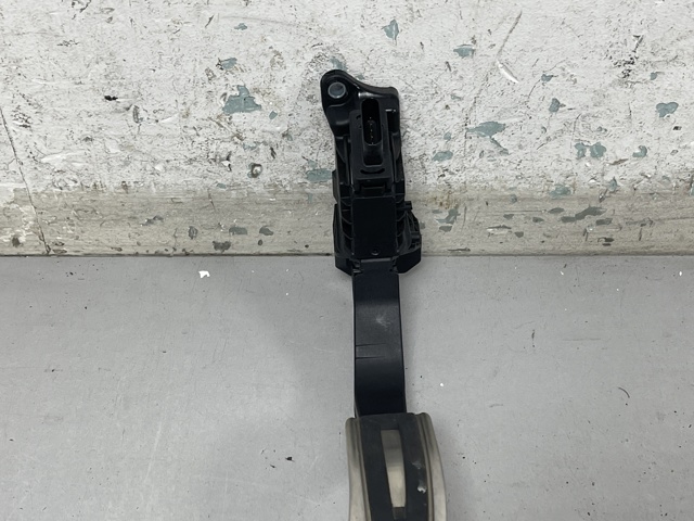 Педаль акселератора 8W1723523A VAG