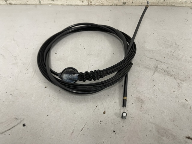 VAG 8W1823535C Трос открывания капота задний в наличии Винница