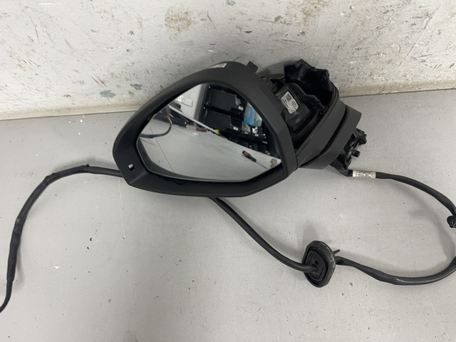 Наружное зеркало левое 8W1857409D VAG
